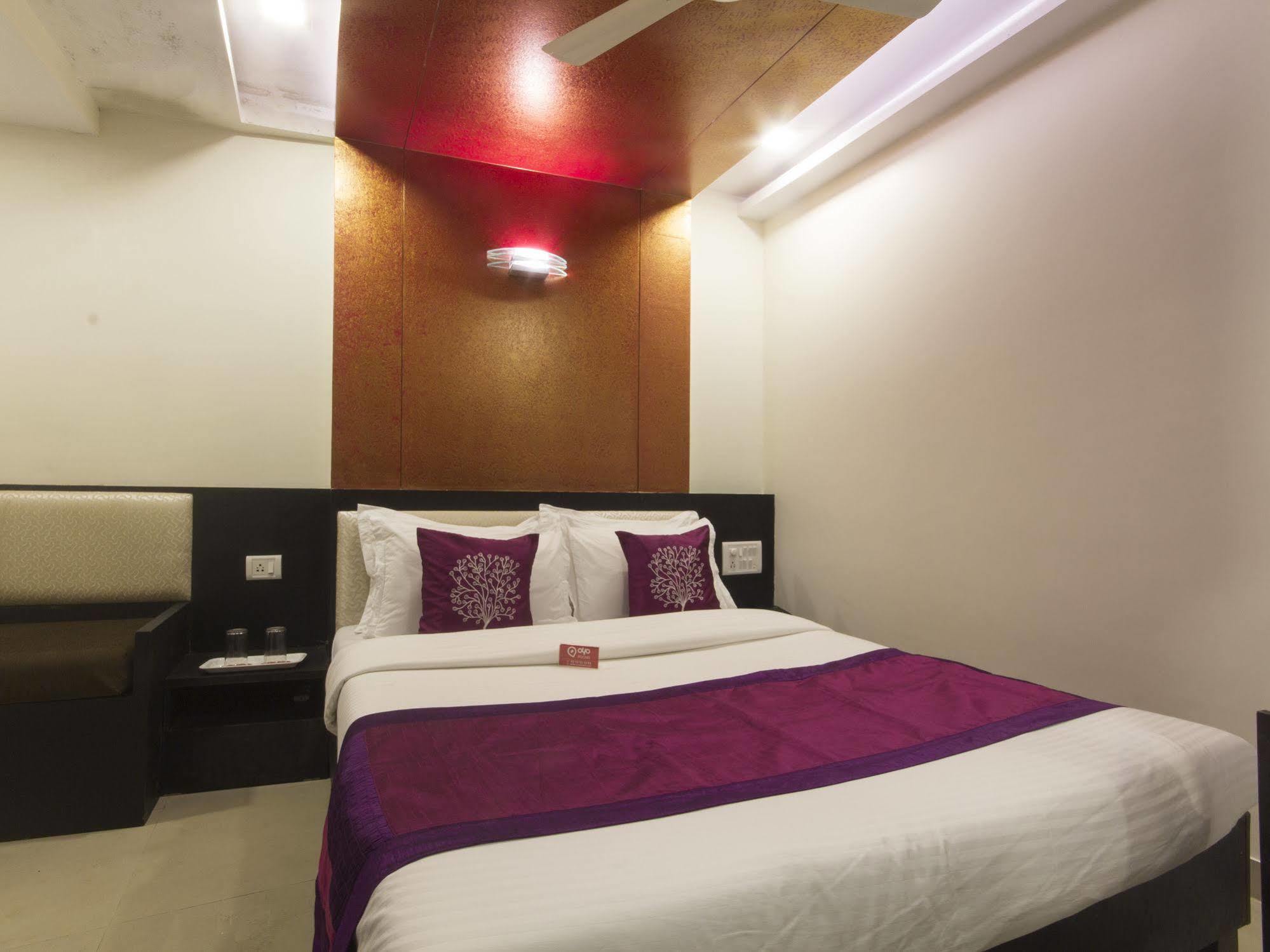 Hotel Accore Inn Мумбаї Екстер'єр фото