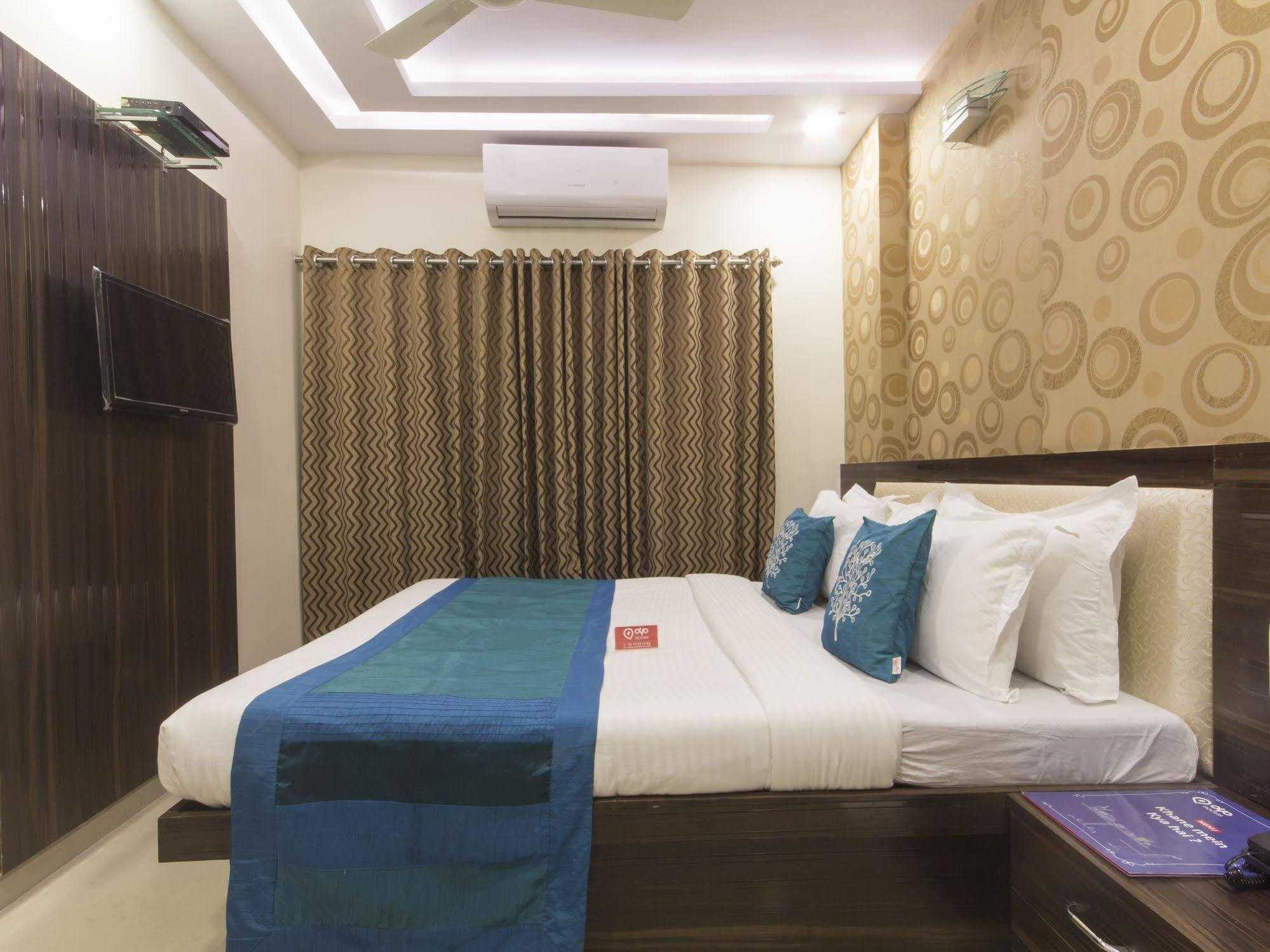 Hotel Accore Inn Мумбаї Екстер'єр фото